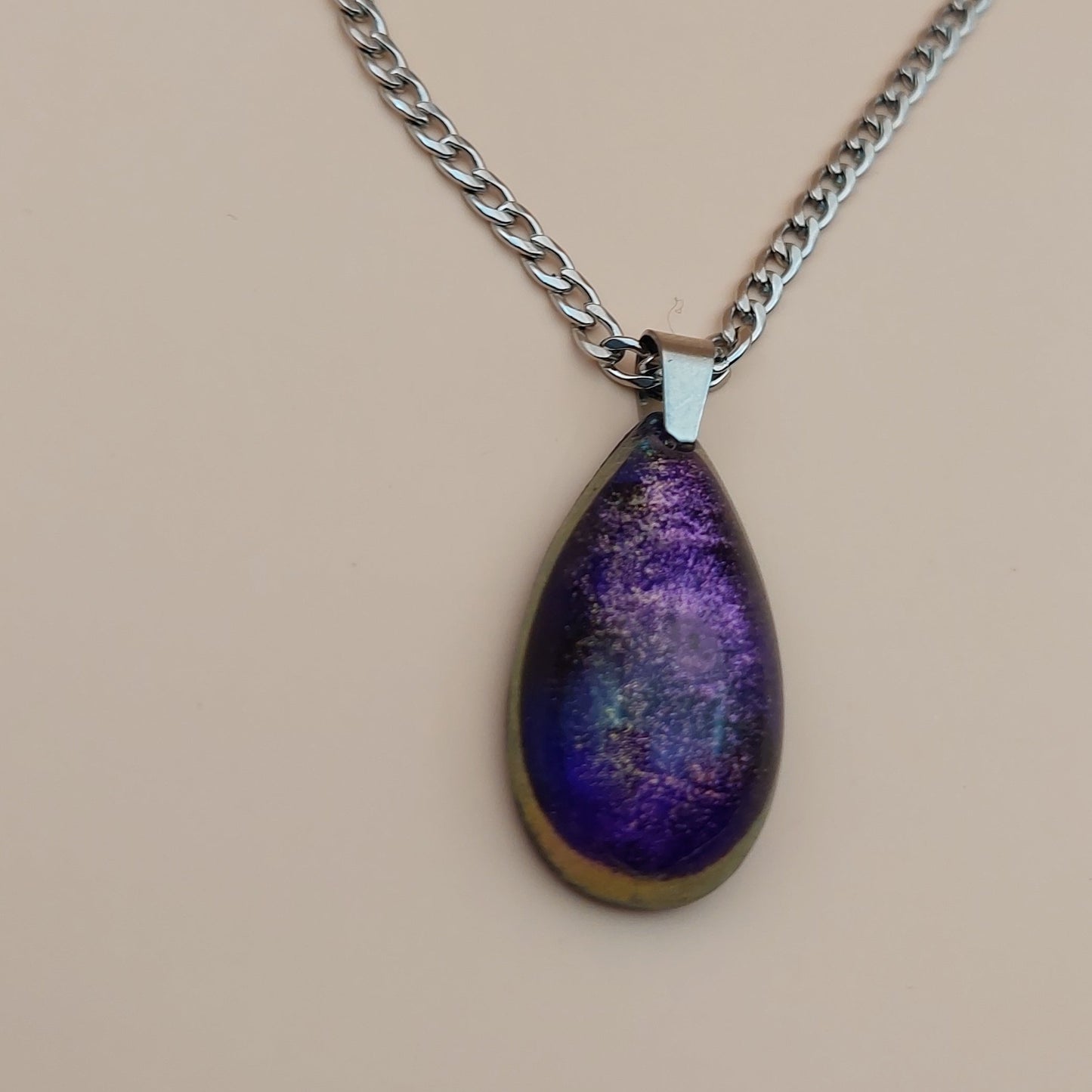 Medalion rasina lacrima