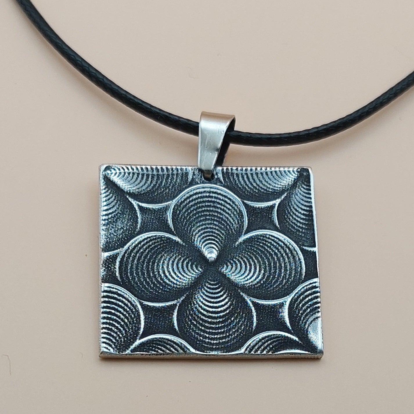 Pandantiv - Mandala pattern